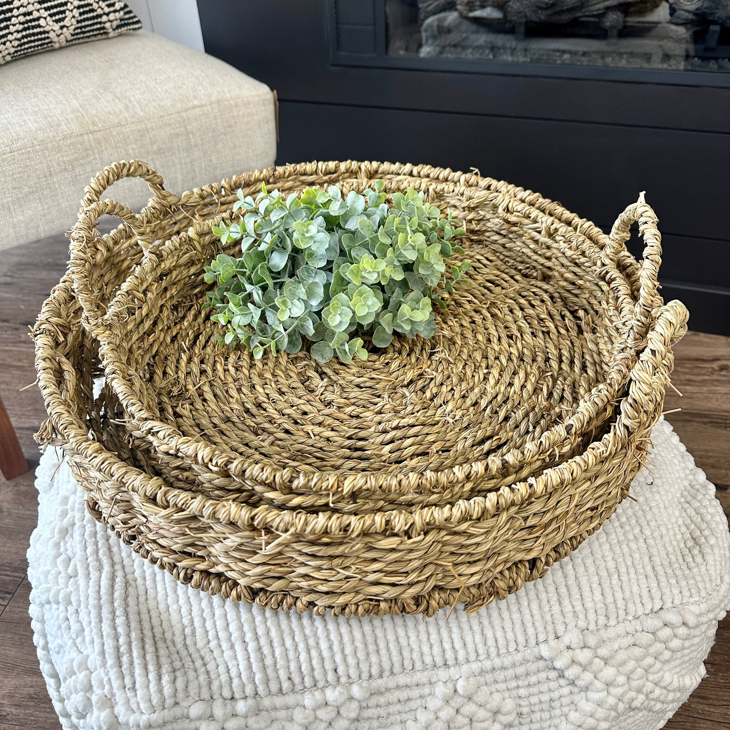 Round Seagrass Tray
