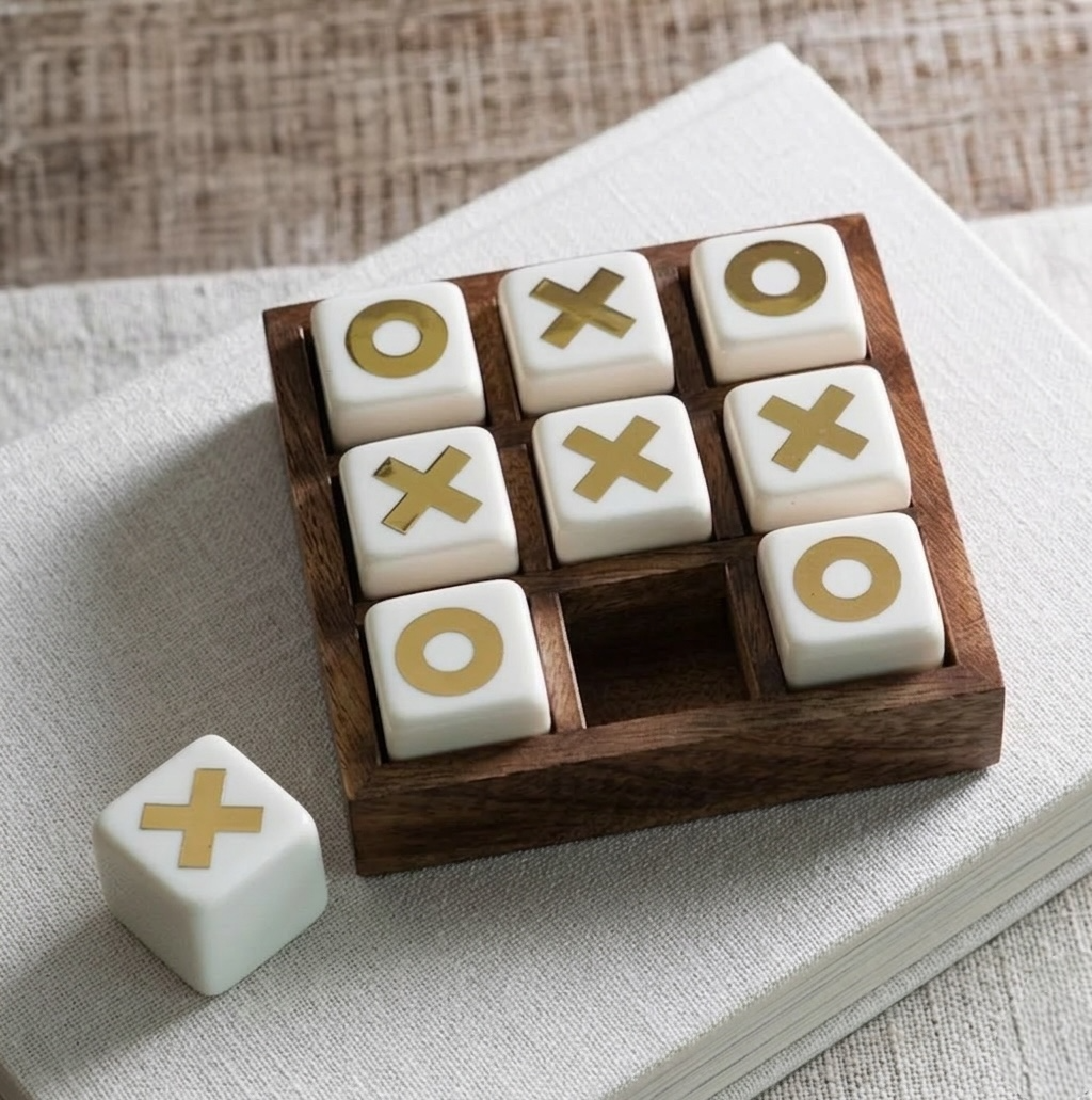 Tic-Tac-Toe Set