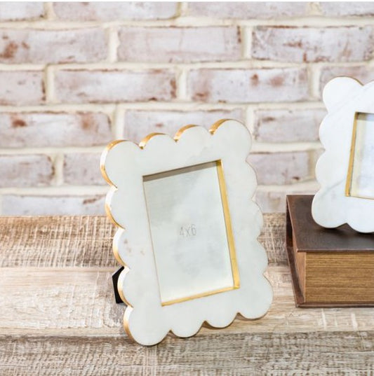 Scalloped Marble Picture Frame