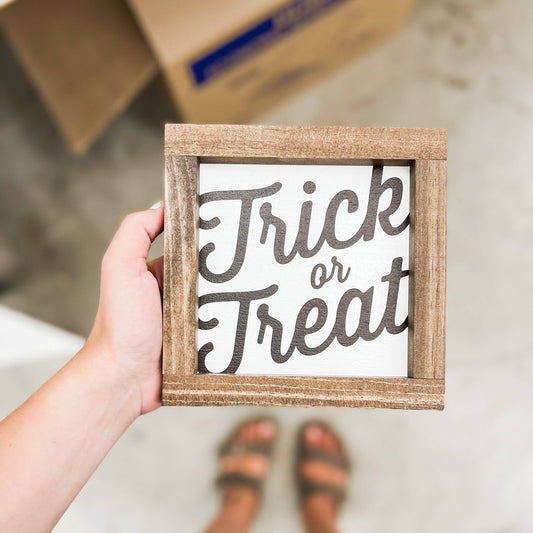 Trick or Treat Block Sign