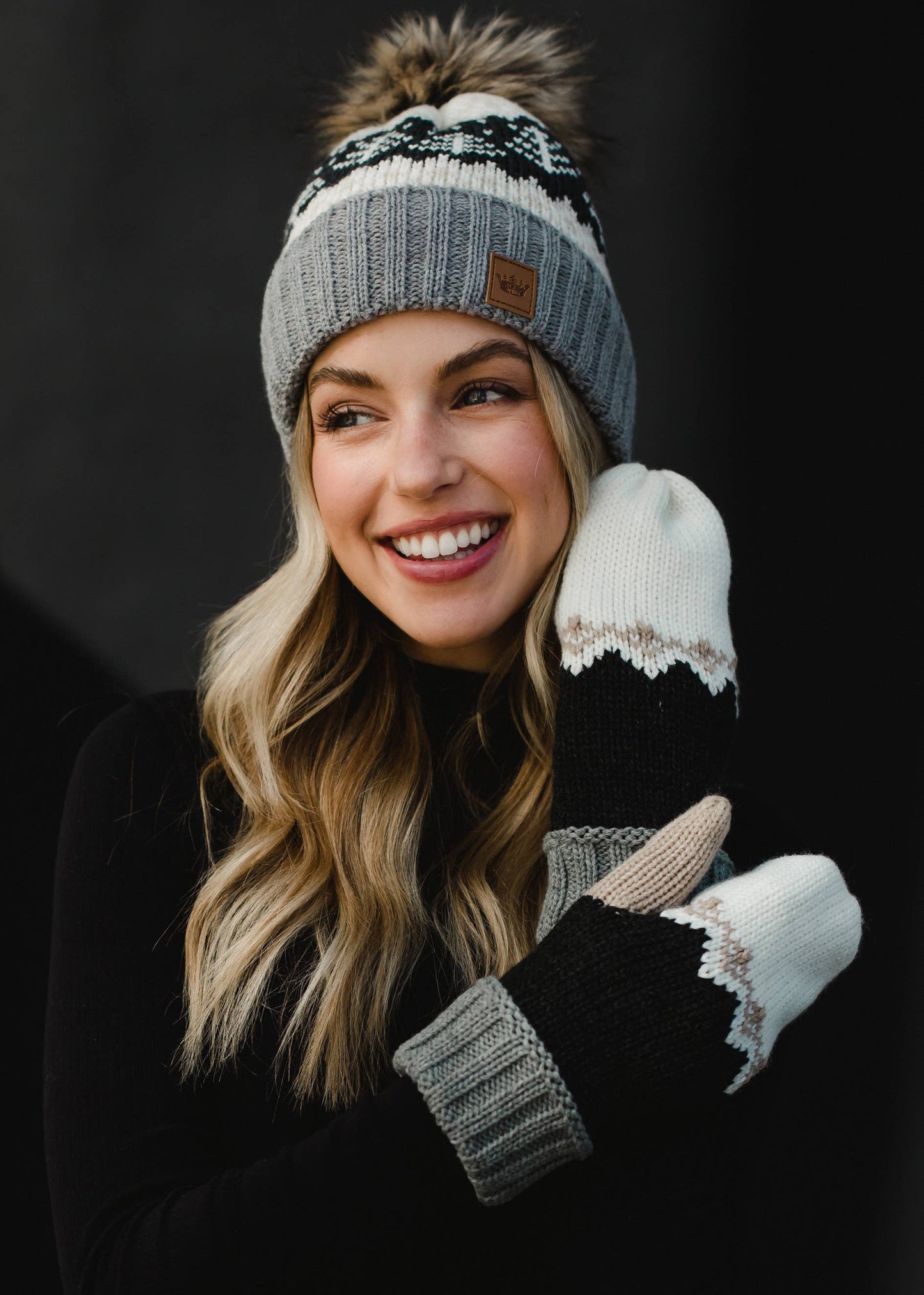 White and Gray Pattern Mittens