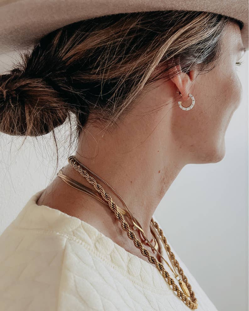 Evelyn Hoop Earrings