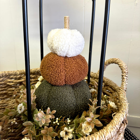 Plush Pumpkin Stack