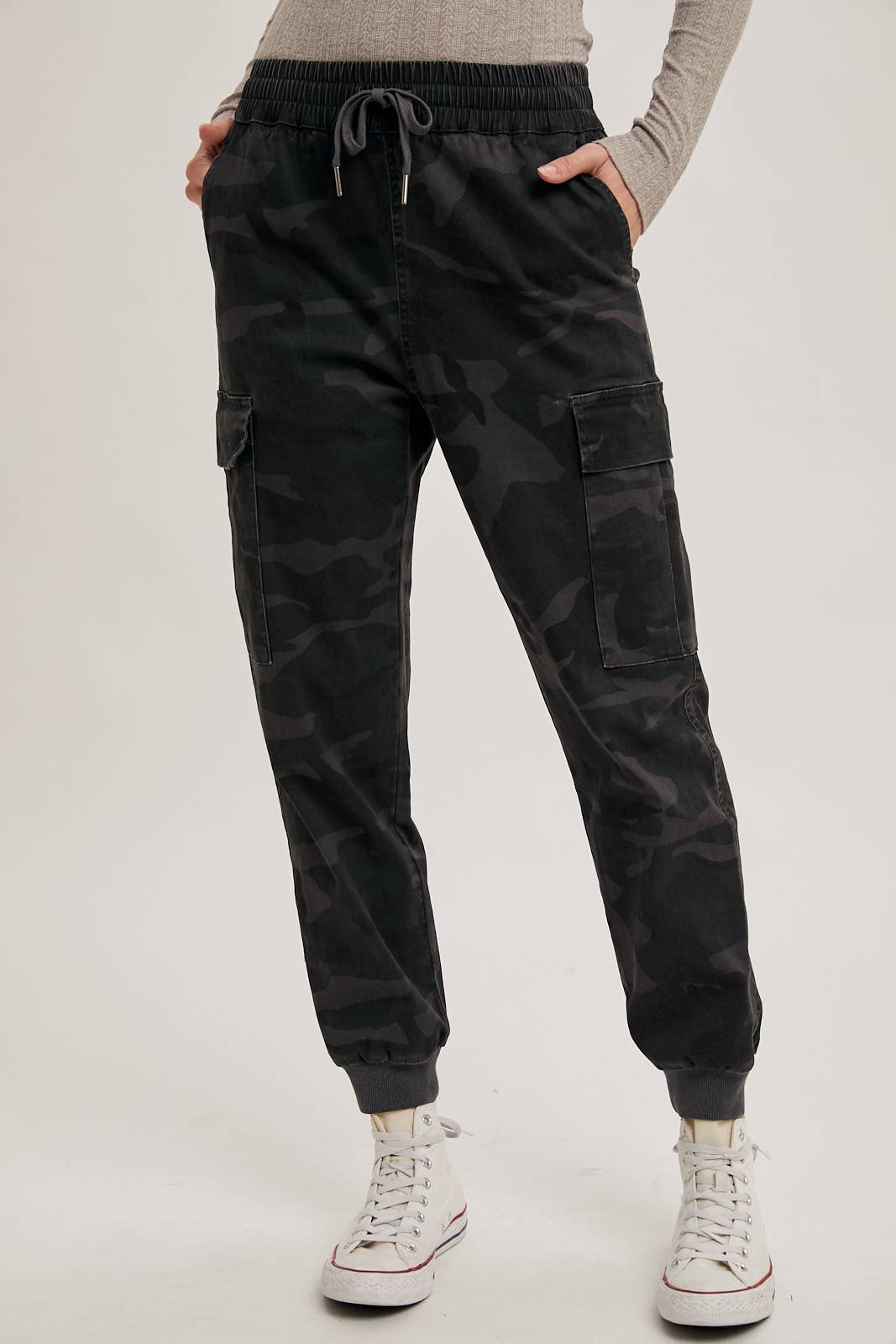 Bluivy Shae Camo Jogger Small