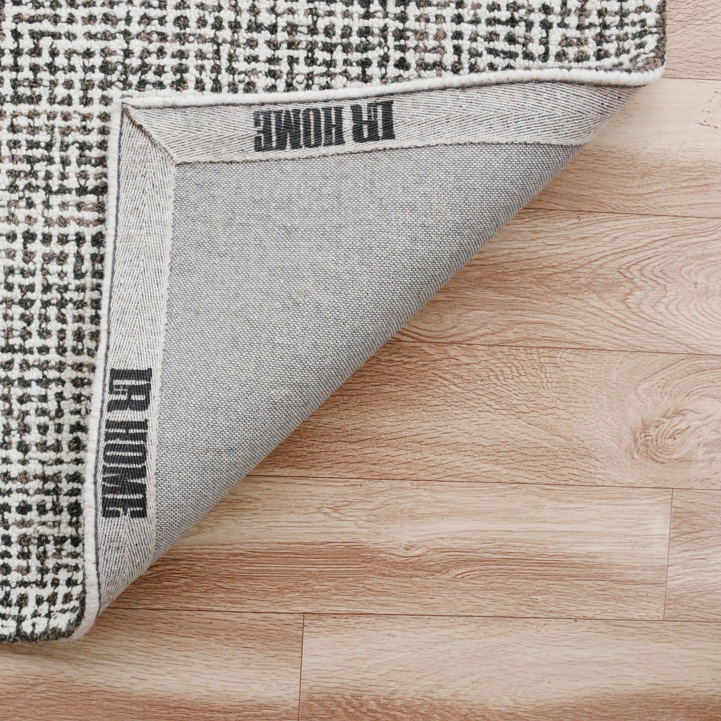 Criselda Wool Rug 5' x 8'