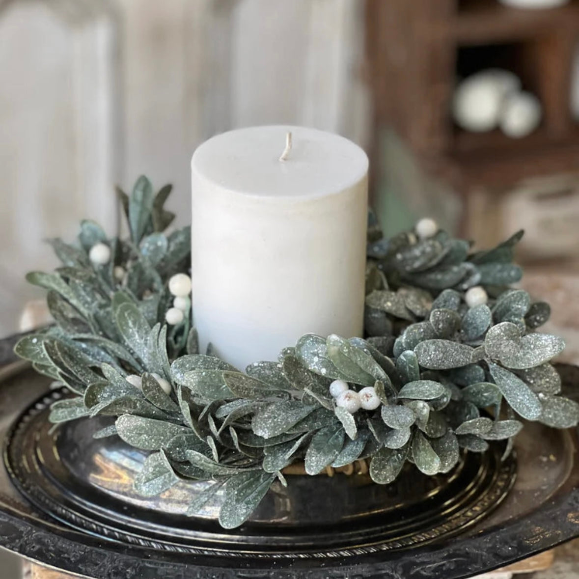 Iced Mistletoe Candle Ring