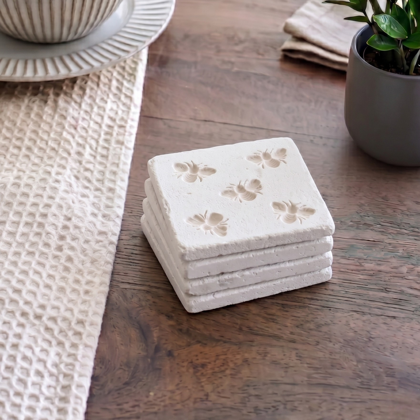 S/4 Bee Pattern Coasters