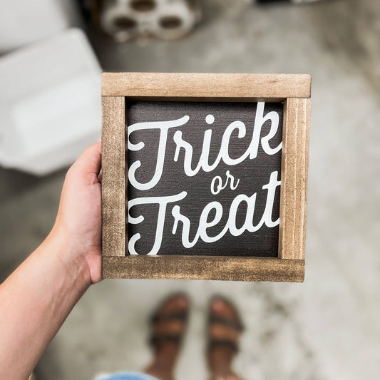 Trick or Treat Block Sign
