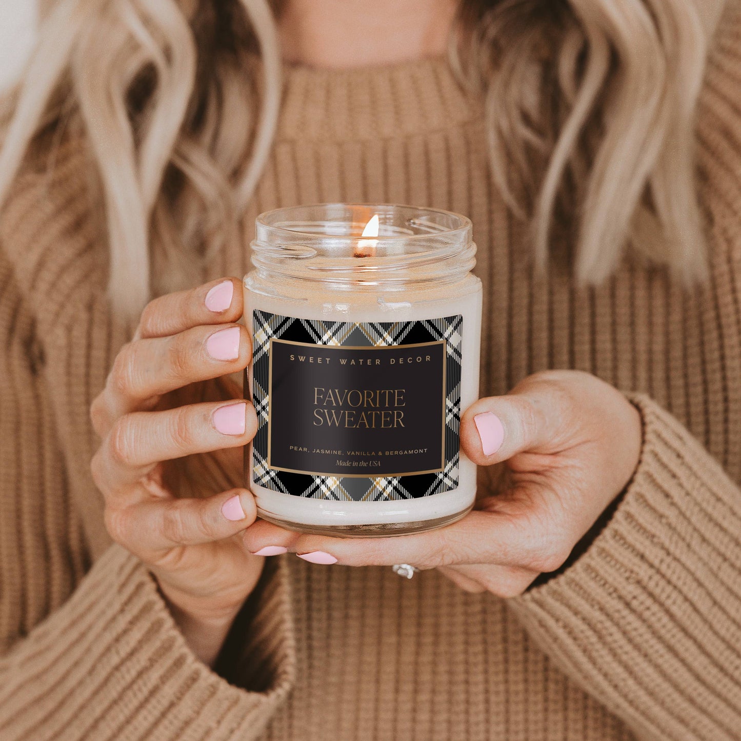 Favorite Sweater Candle 9oz