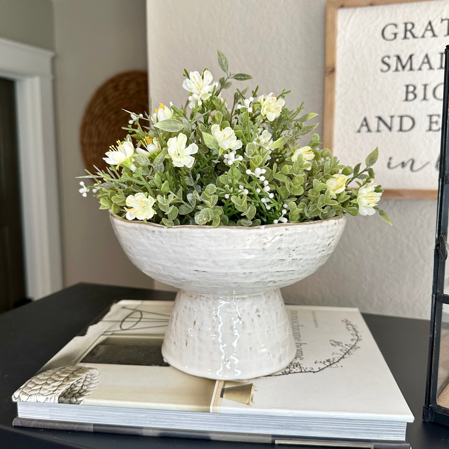 Pedestal Dish