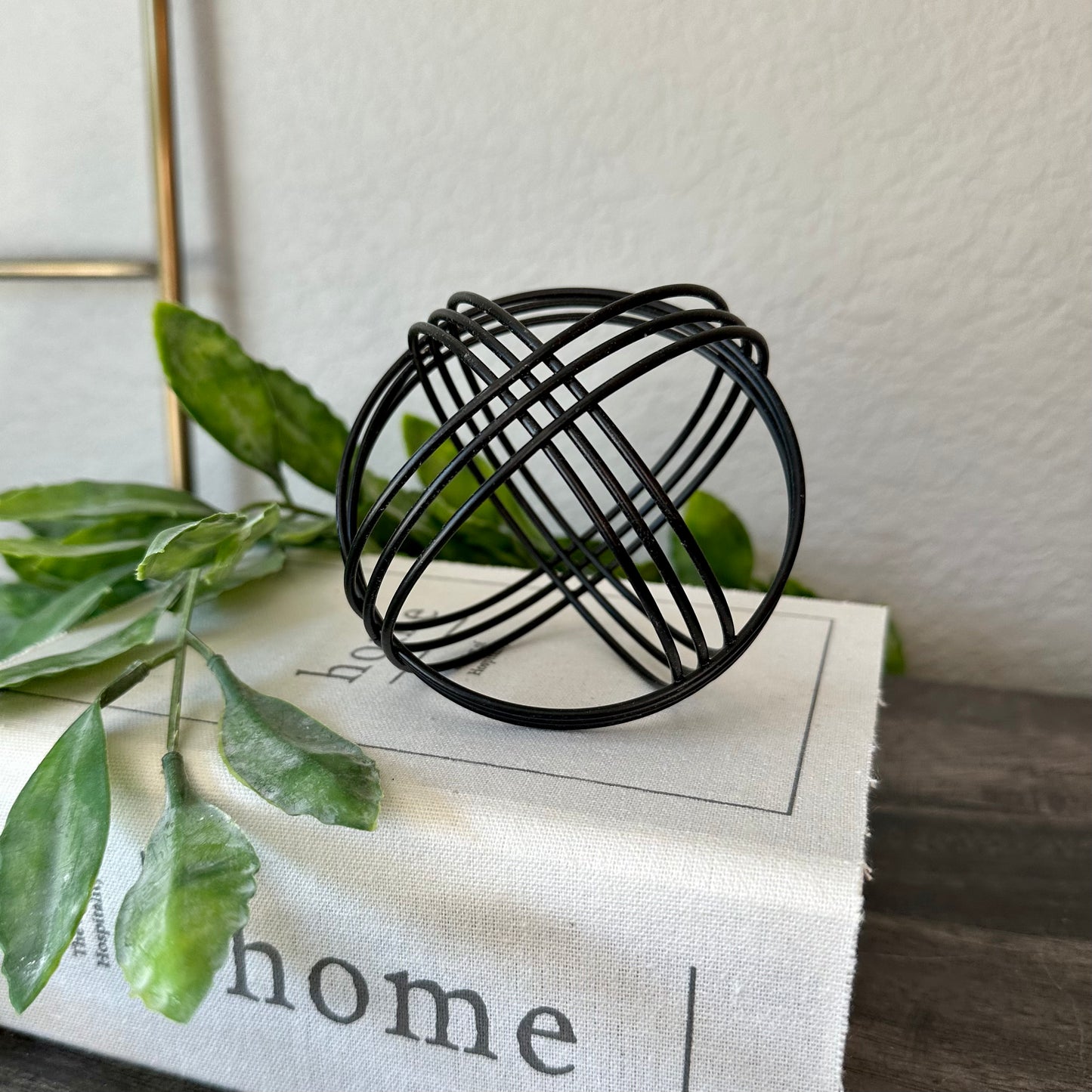 Black Metal Sphere