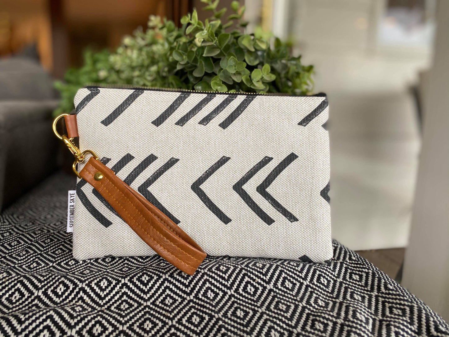 Mudcloth Arrow Wristlet