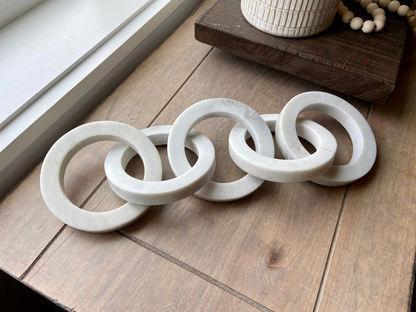 White Marble Chain Links