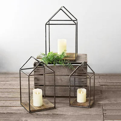 Metal/Wood Lantern