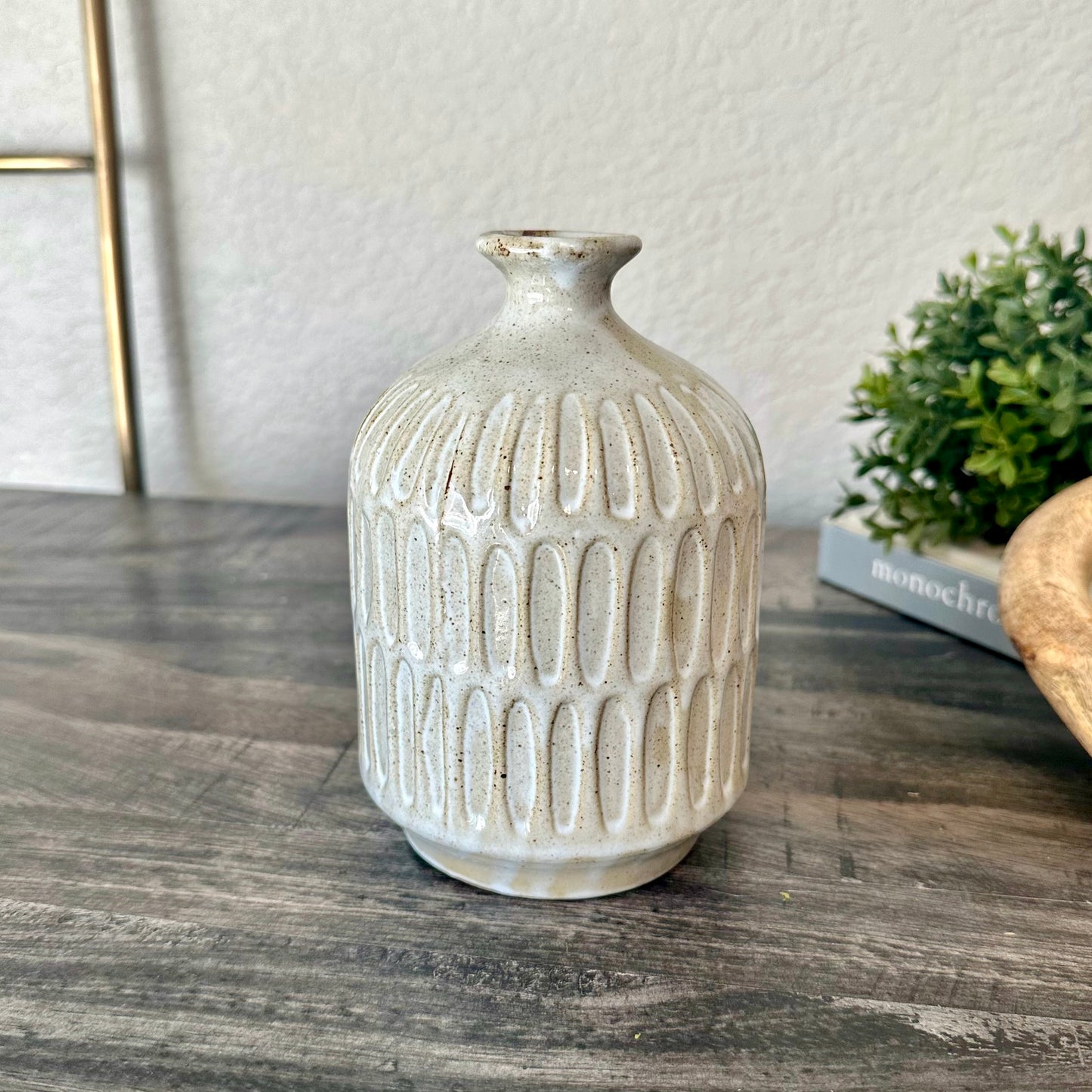 Line Pattern Vase