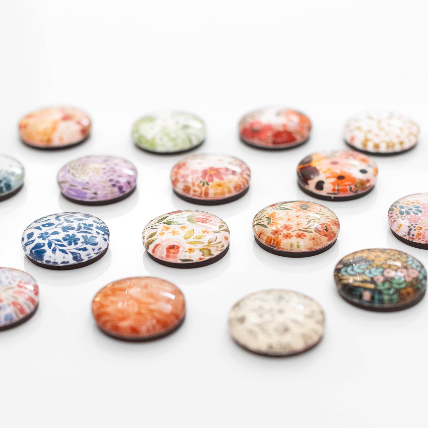 S/8 Glass Magnets