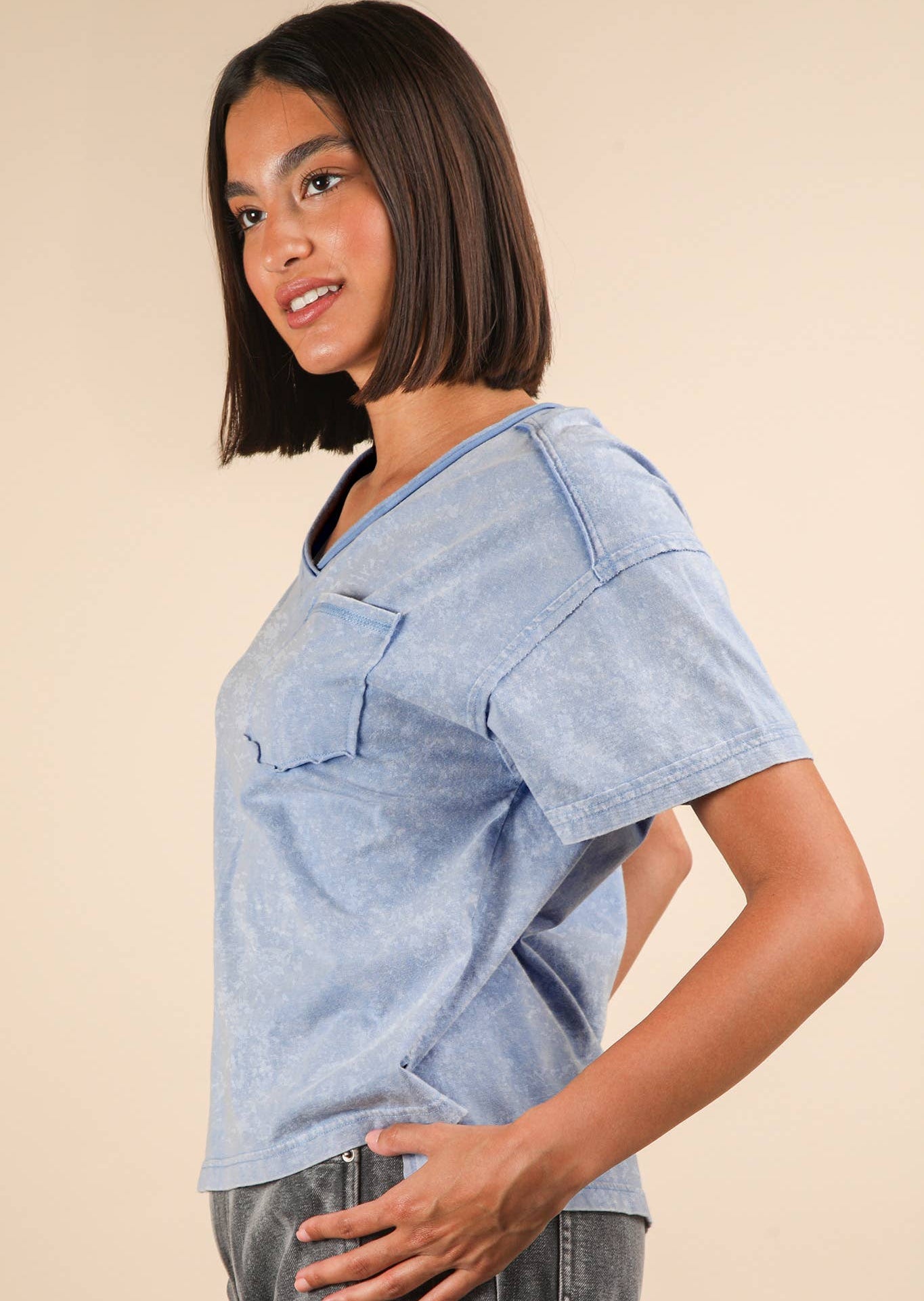 Anabelle Tee