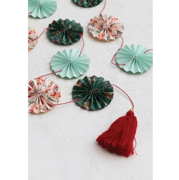Holiday Paper Garland