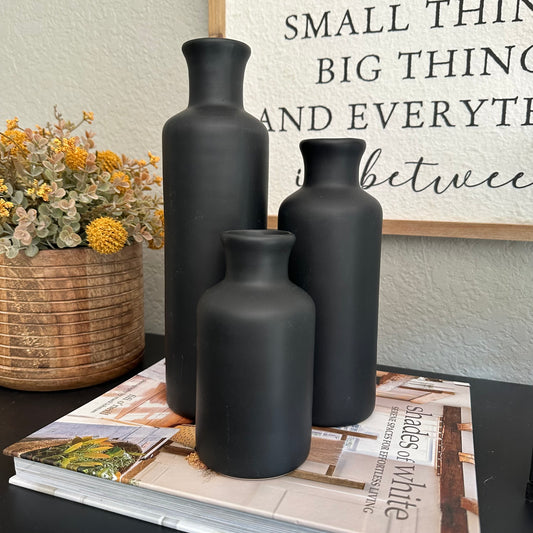 Soren Black Vase