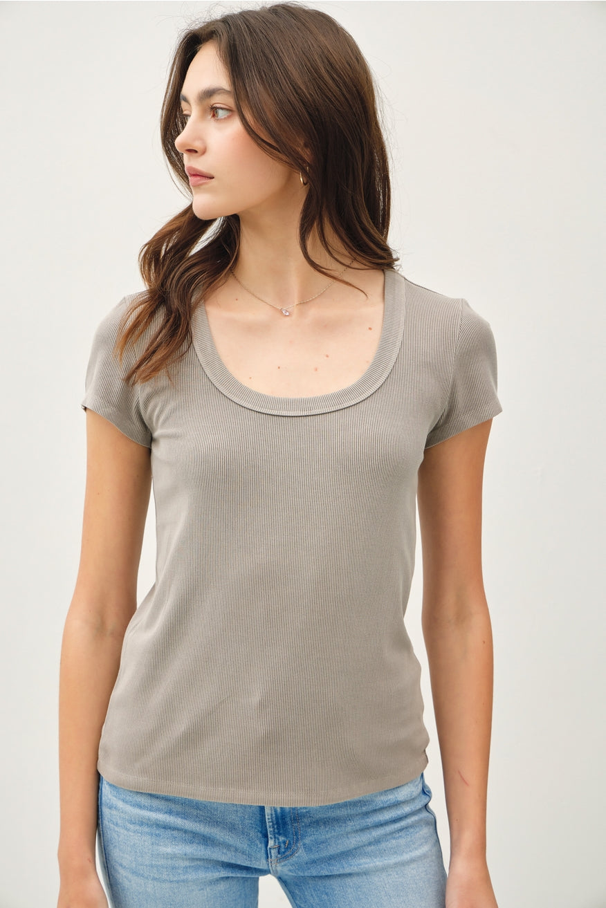 Rita Basic Tee - 3 Colors
