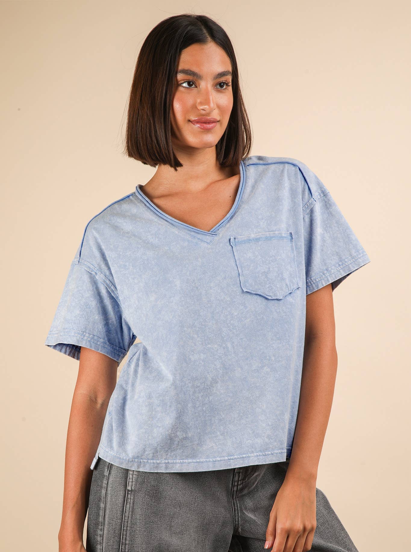 Anabelle Tee