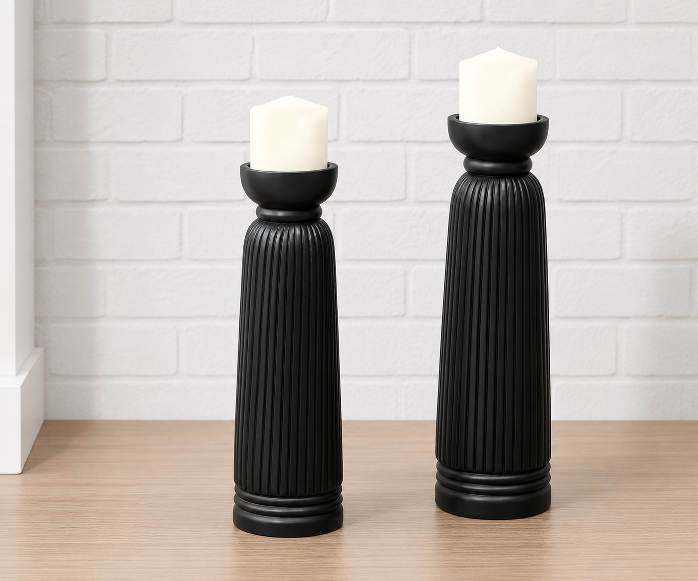 Black Wood Pillar Holder