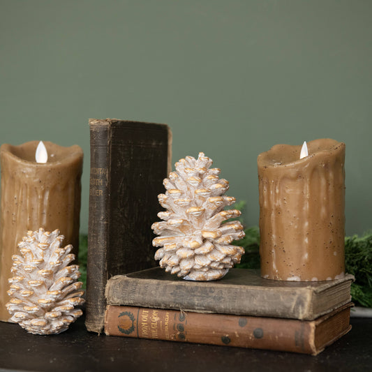 Gold Winter Pinecone