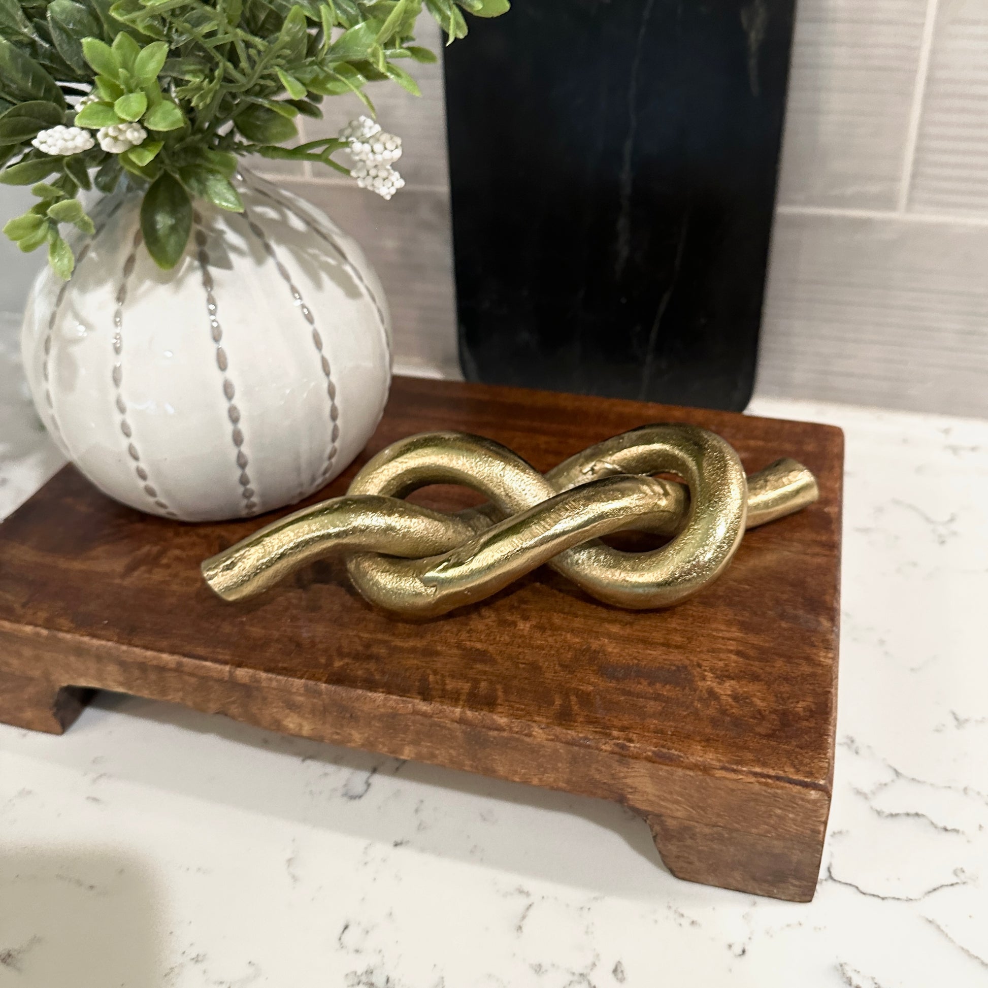 Decorative Gold Knot