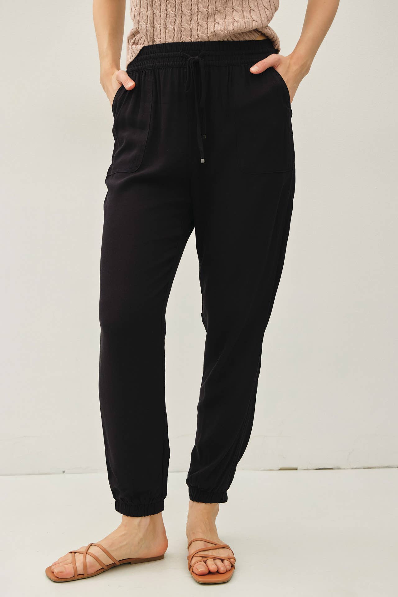 Demi Joggers