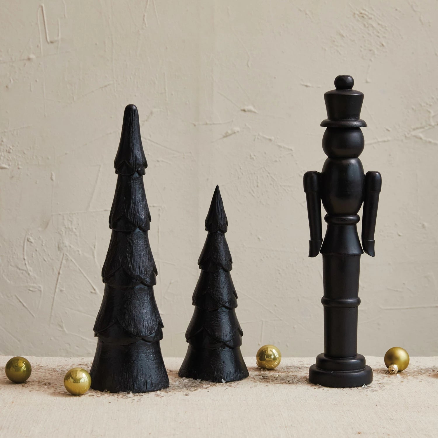 Modern Black Christmas Tree 1